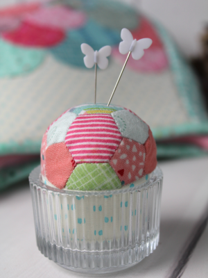 Cupcake candle cushion
